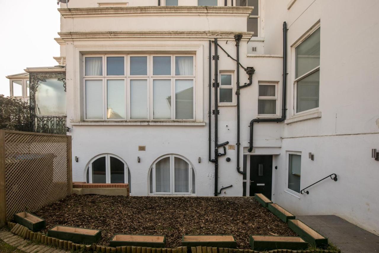 Riverside Central Kingston Flat 1B Surbiton المظهر الخارجي الصورة